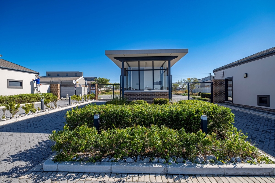 4 Bedroom Property for Sale in Westbrook Eastern Cape